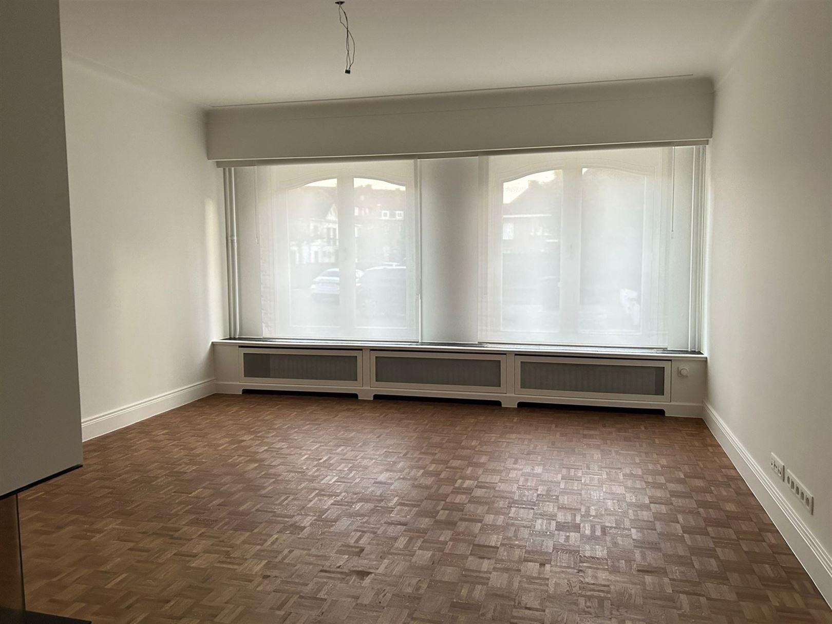 Gerenoveerde woning met vier slaapkamers en garage op rustige locatie foto 7