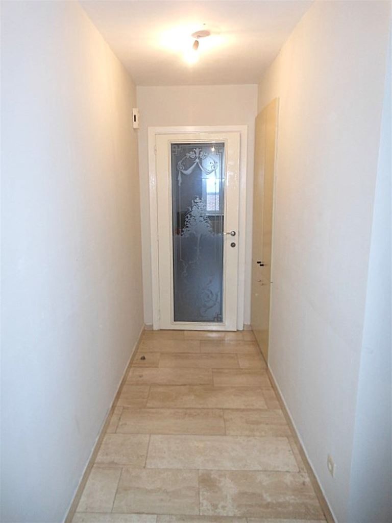 Gezellig dakappartement met 1 slaapkamer vlakbij de Markt. foto 7