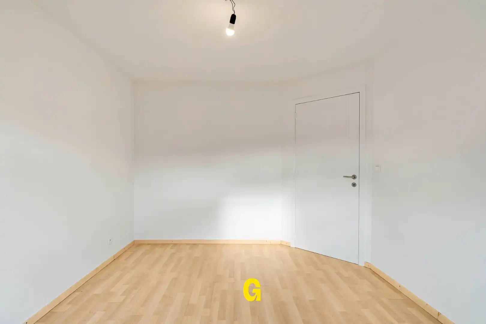 *** VERKOCHT *** Aangenaam duplexappartement met drie slaapkamers, autostandplaats en kelderberging foto 18