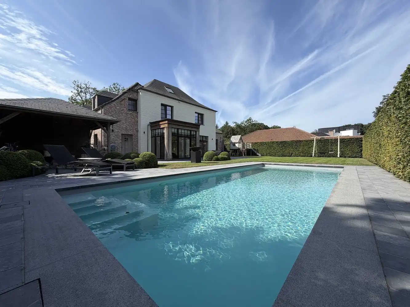 Klassevolle, recente villa (bouwjaar 2016) met hoogwaardige afwerking foto 16