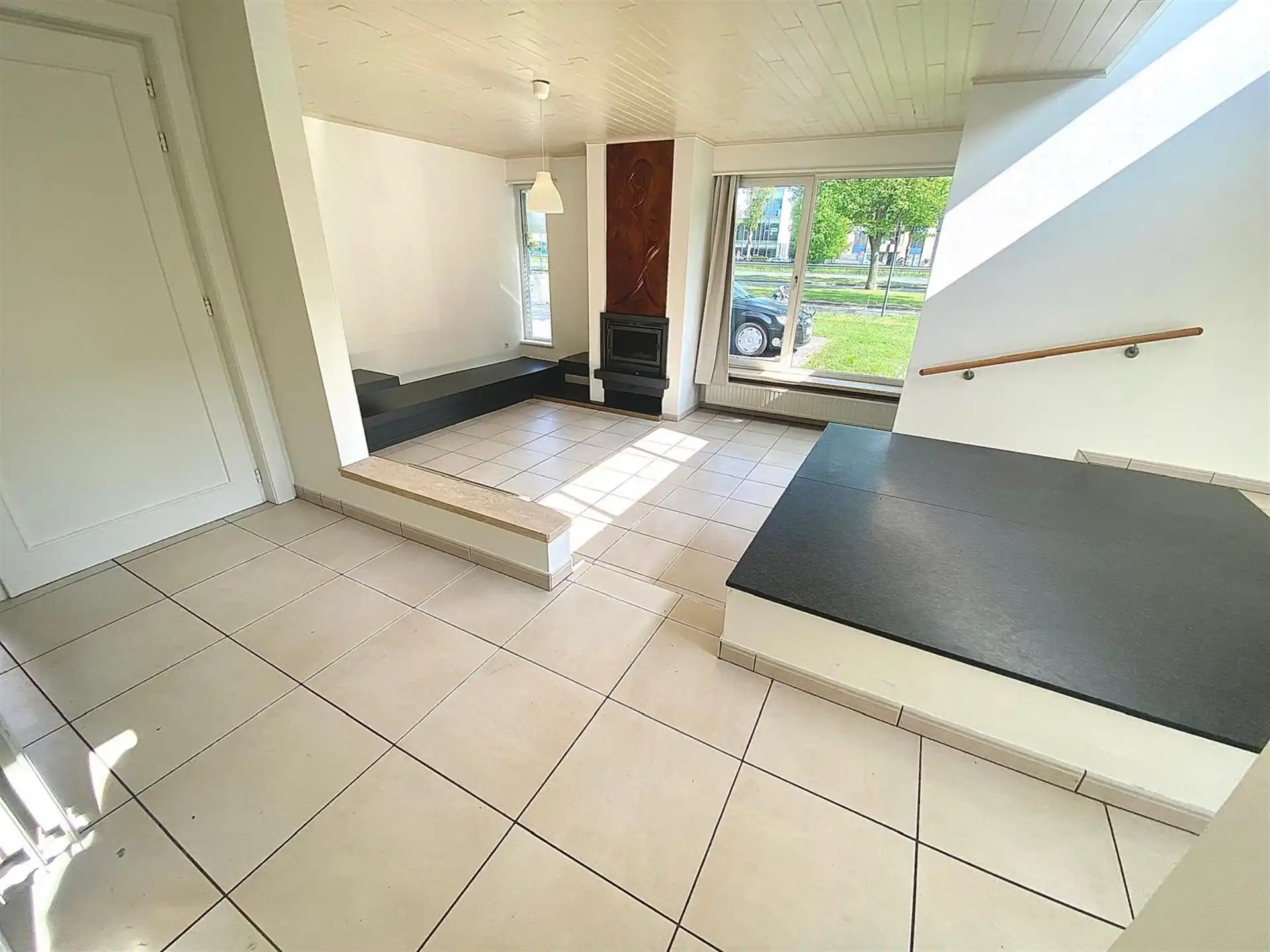 Ruime bungalow met twee slaapkamers en grote tuin foto 6