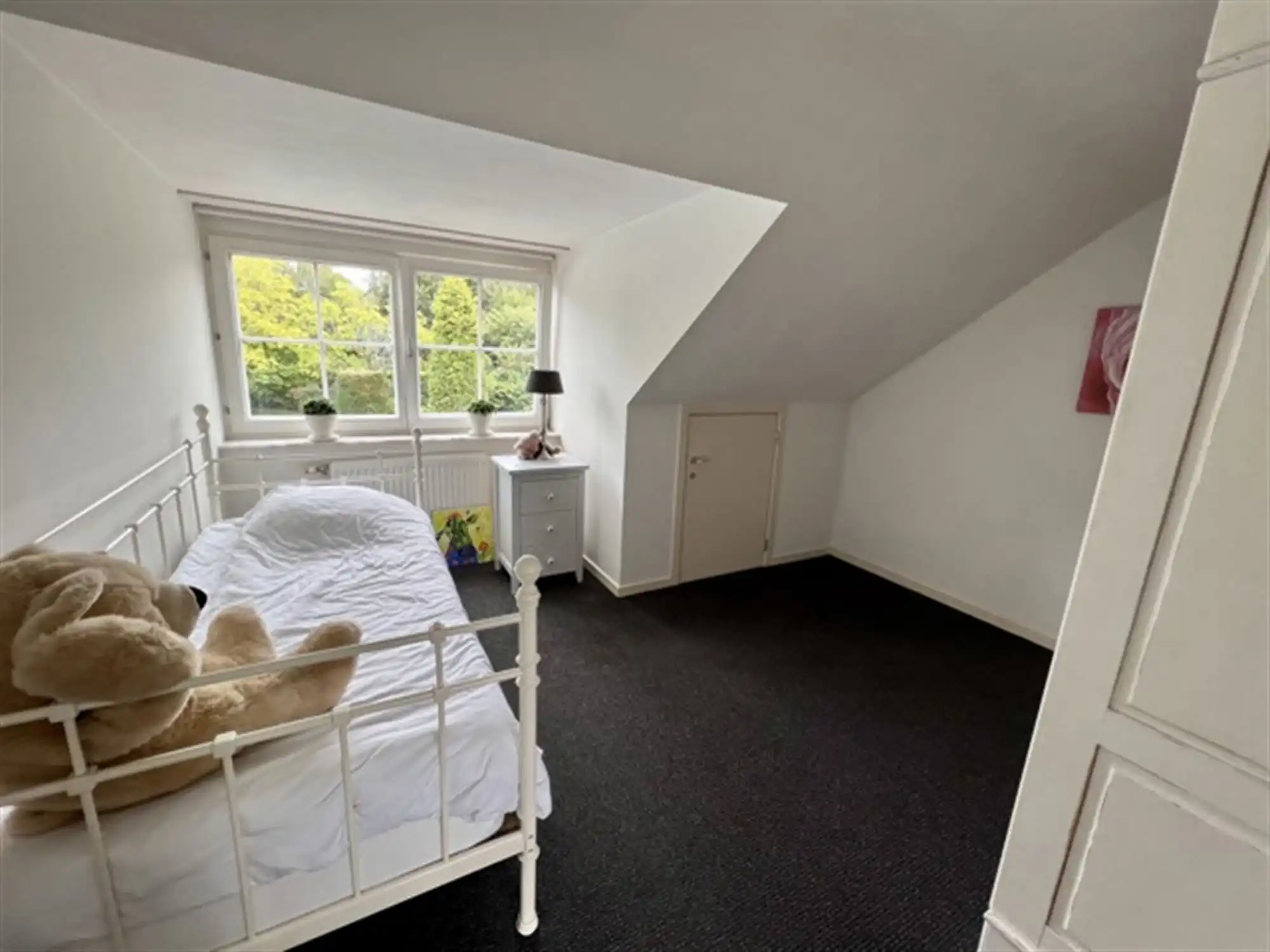 Villa met binnen en buitenzwembad foto 26