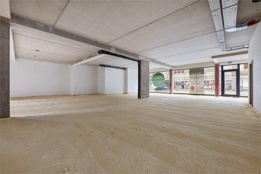 UNIEK CASCO HANDELSPAND VAN 196M² OP EEN TOPLOCATIE IN HASSELT foto 15