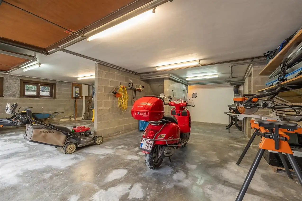 Landelijk gelegen met diepe tuin aan de Motte en vlotte verbinding naar E314. foto 29