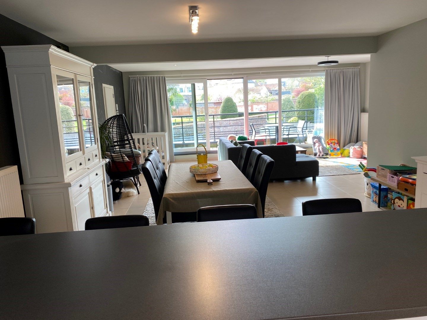 Ruim appartement met 2 terrassen.  foto 3