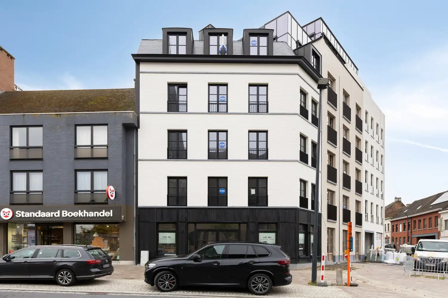Appartement met royale terrassen en prachtig uitzicht over Zwevegem! foto 3