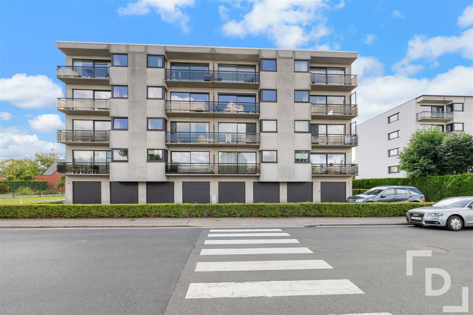 Rustig gelegen appartement met garage te koop in centrum Poperinge foto 15