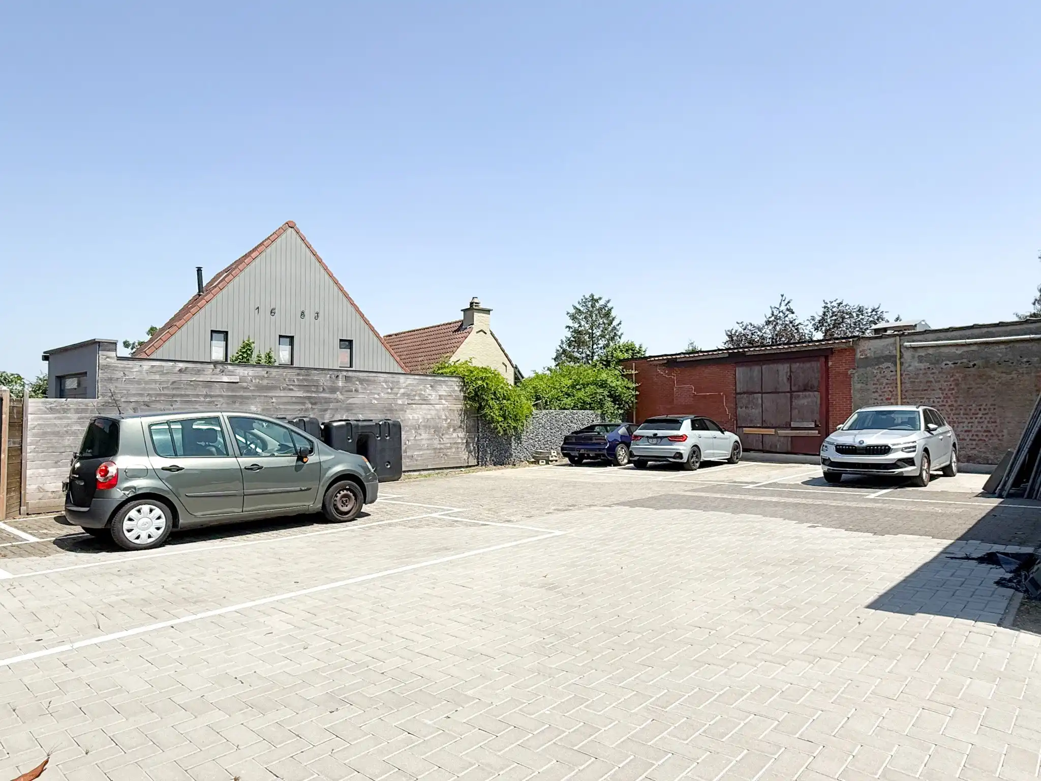 Ruim  nieuwbouwappartement van 113m² met twee slaapkamers , terras en autostaanplaats foto 17