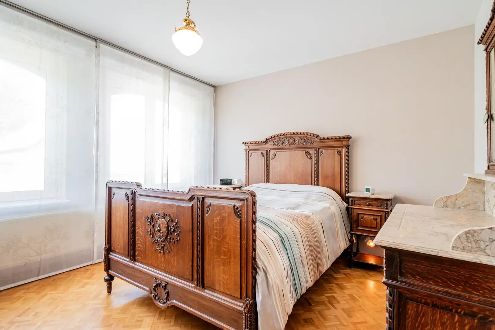 Charmante en bijzonder ruime woning met prachtige tuin en 3 slaapkamers foto 31