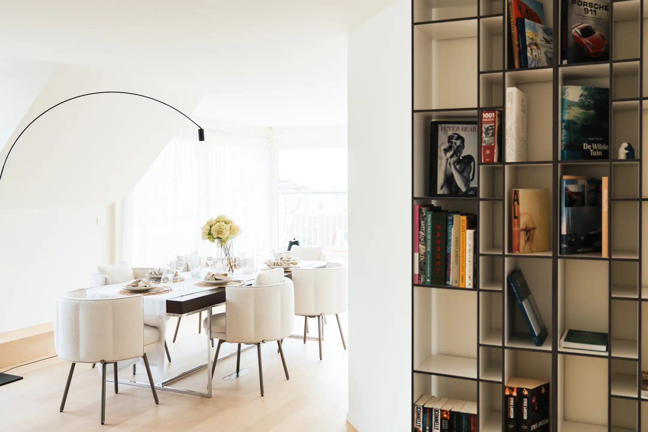 Sublieme zonnige penthouse met ruime terrassen en zijdelings zeezicht foto 33