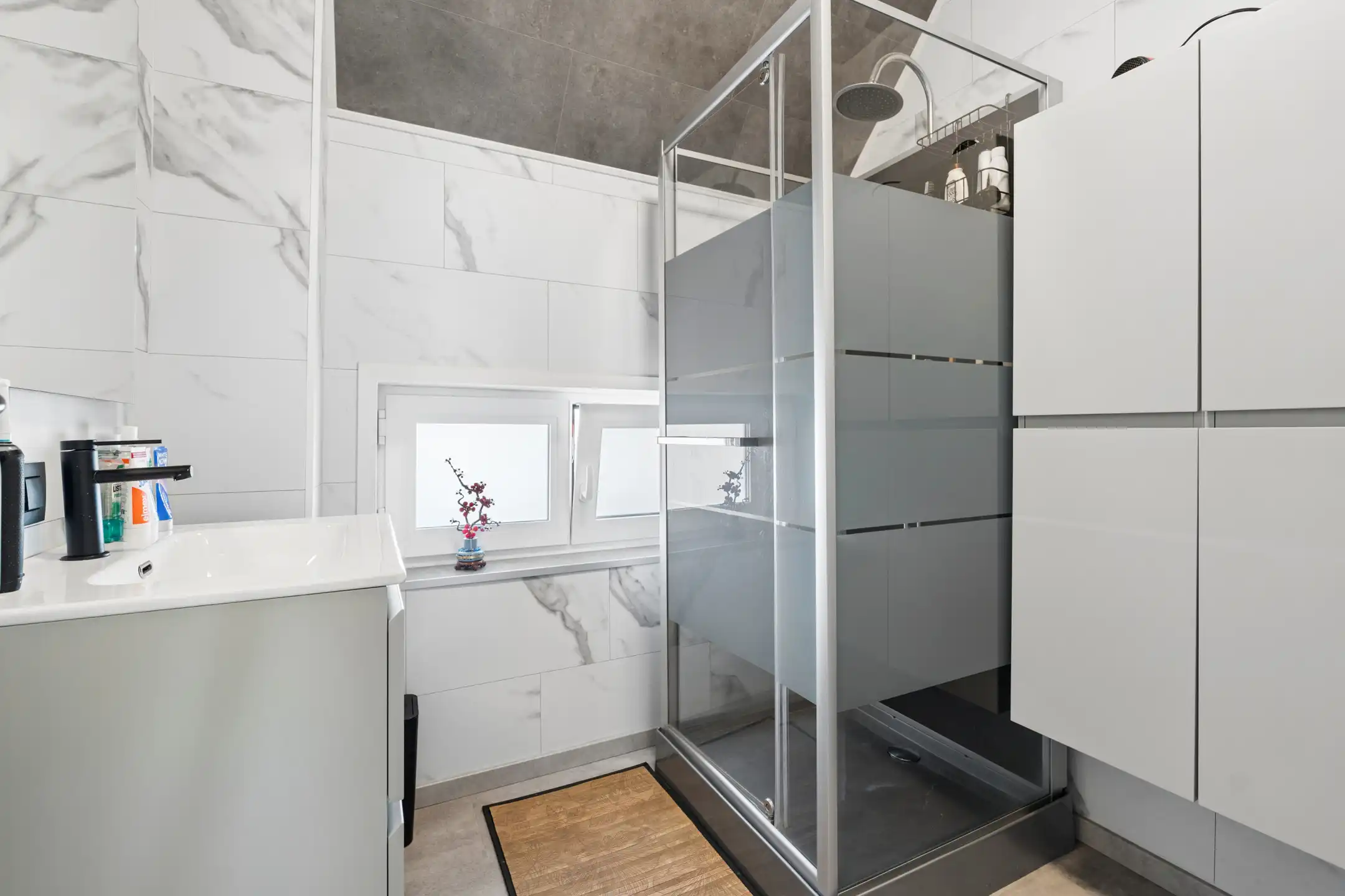 Instapklare gezinswoning met aparte woonruimte/zorgwoning foto 23