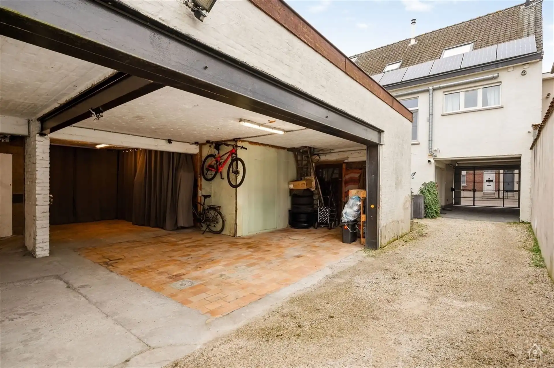 Cosy Dakappartement met garage foto 11