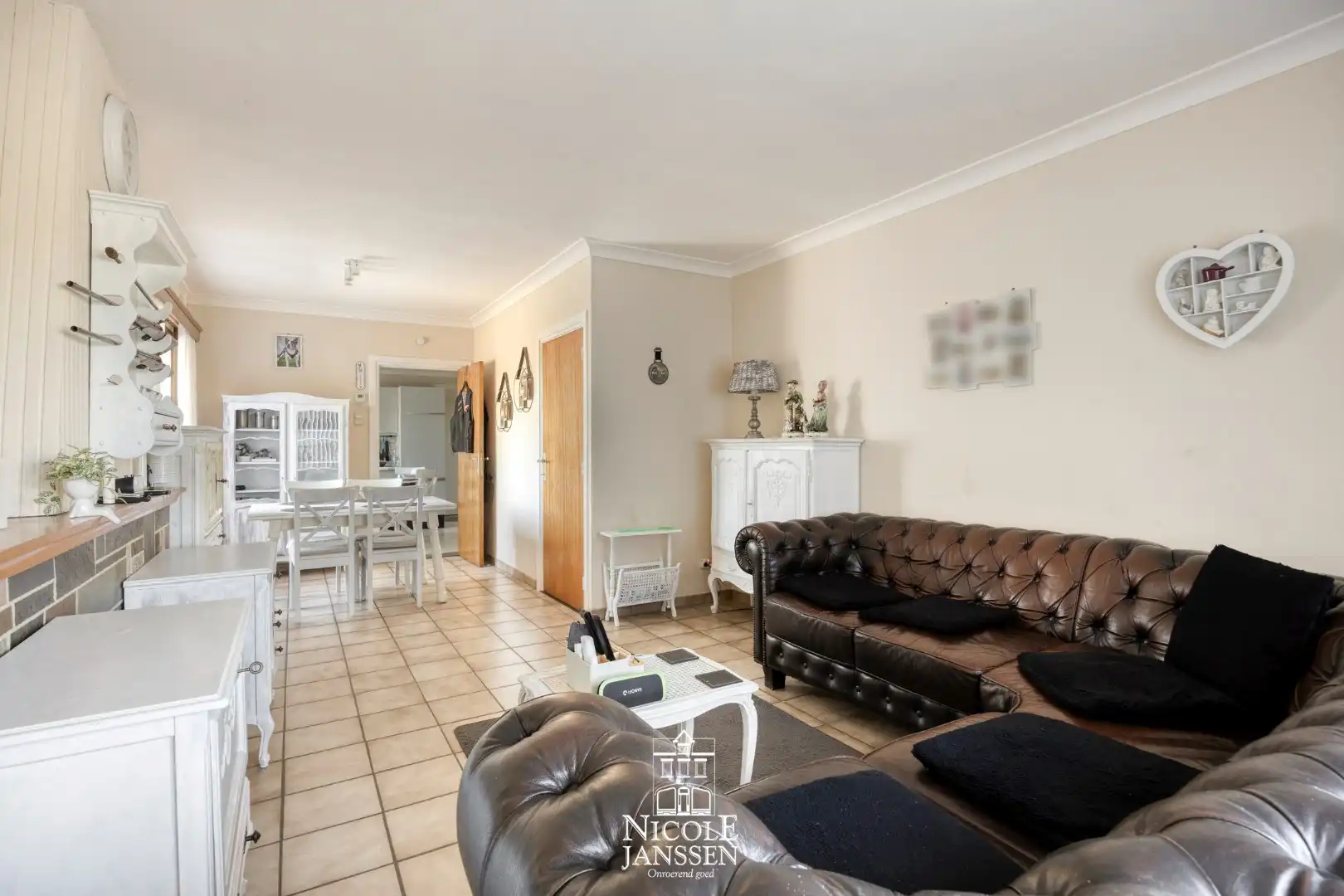 Ruime woning in landelijke omgeving foto 25