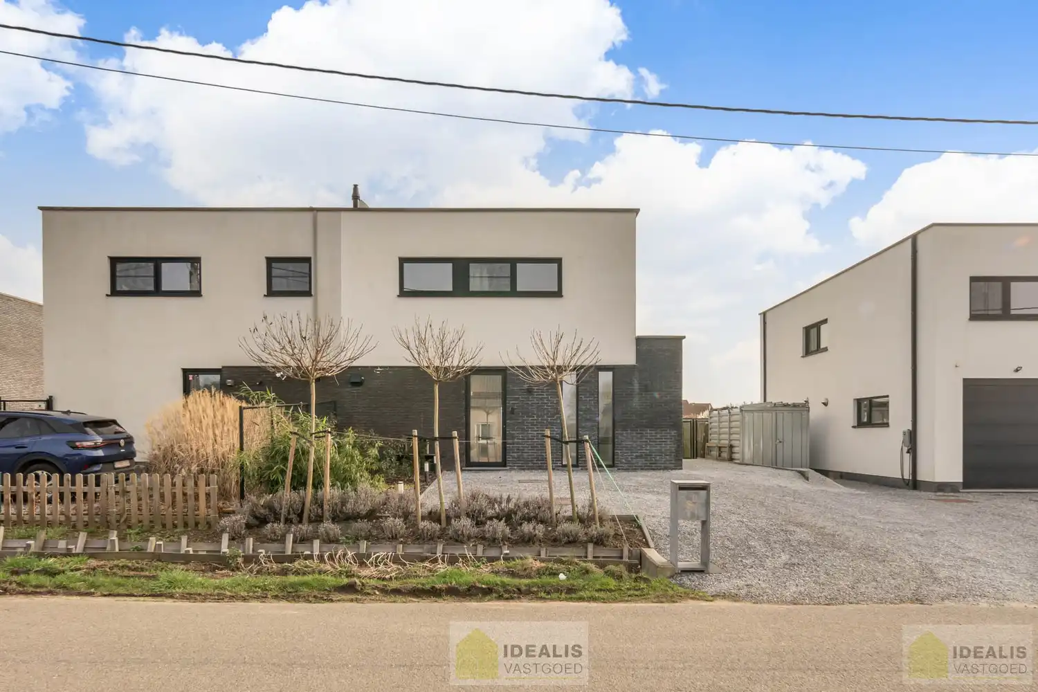 RECENTE, PERFECT ONDERHOUDEN EN MODERN OPGETROKKEN WONING foto 2