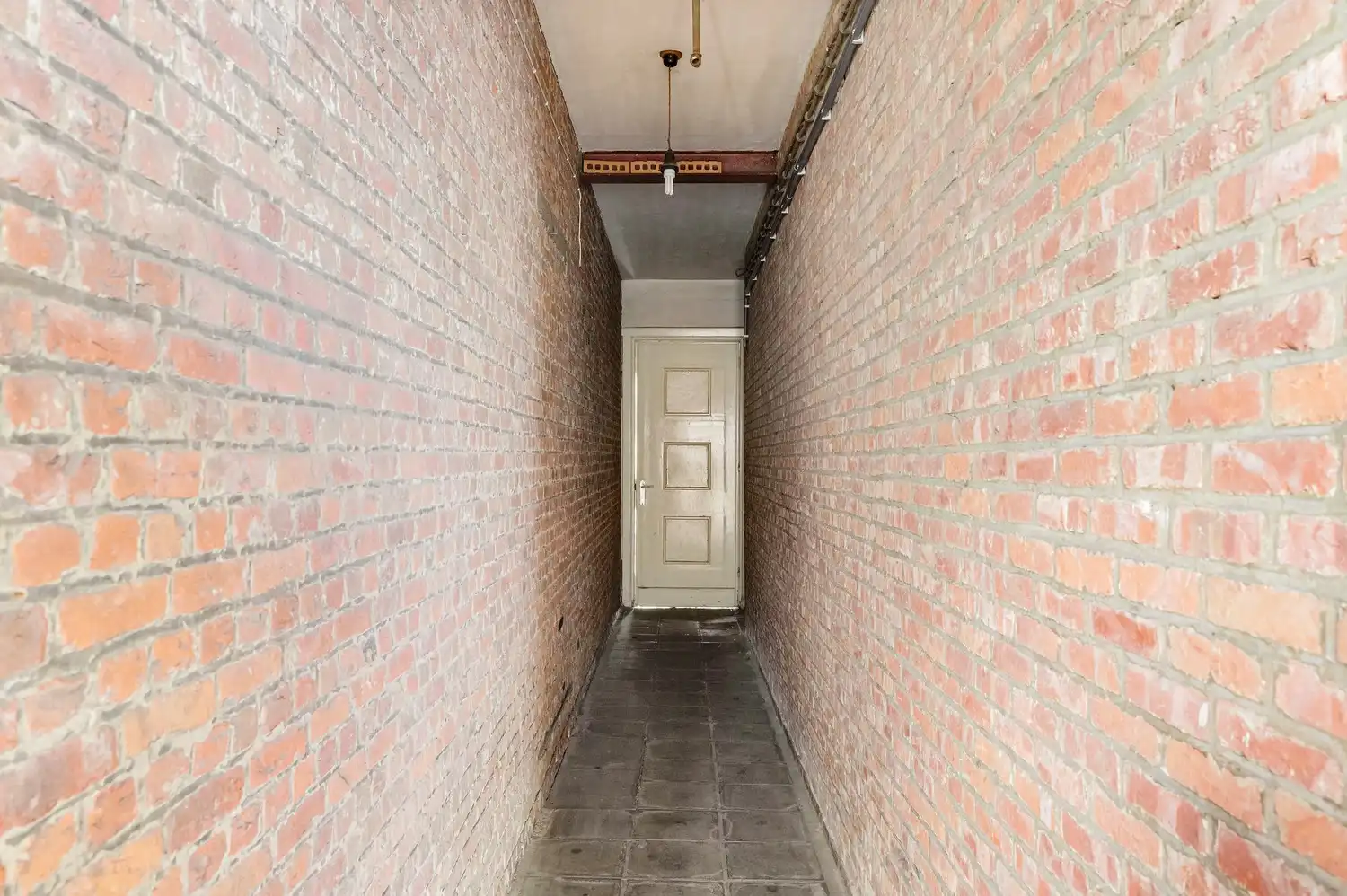 TE KOOP – Bel-étage woning op toplocatie in Berlaar. foto 8