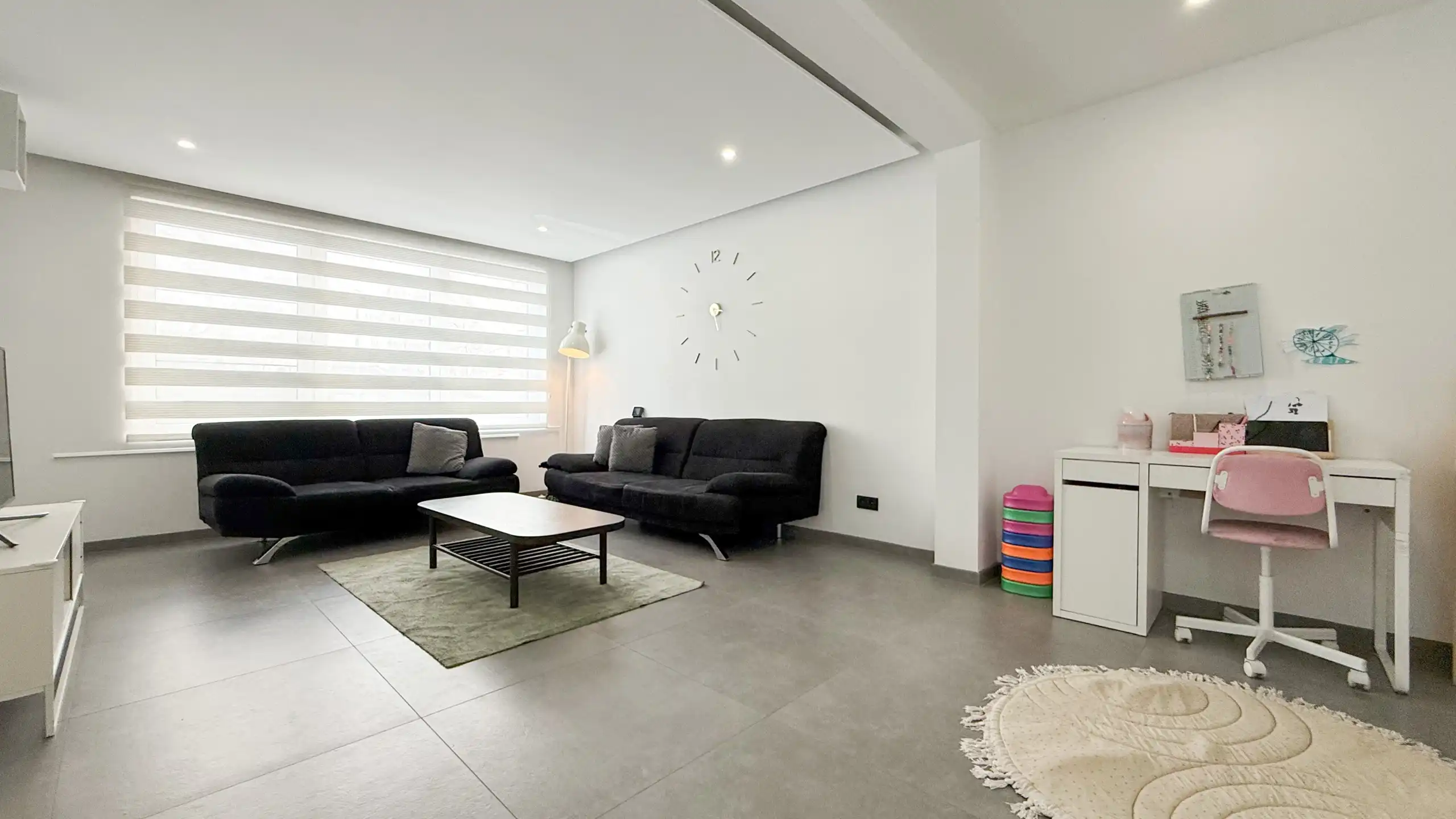 Instapklare halfopen bebouwing op topligging dicht aan natuurzone! foto 8