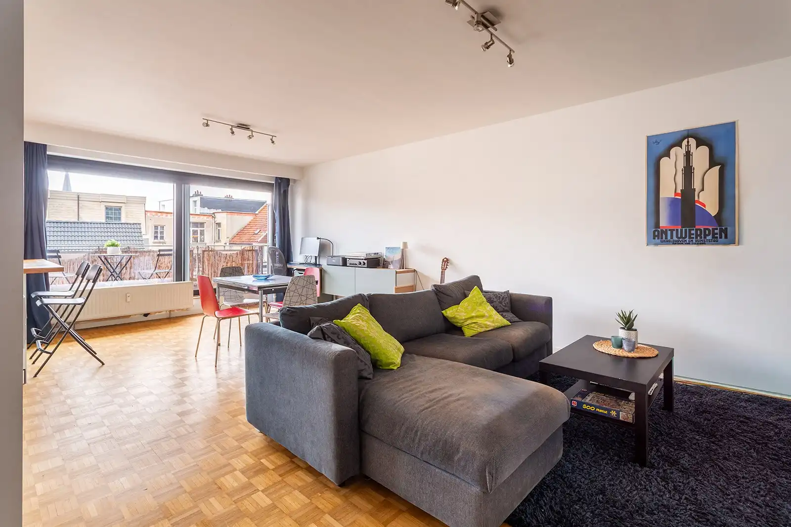 Zonnig en energiezuinig appartement met terras foto 2