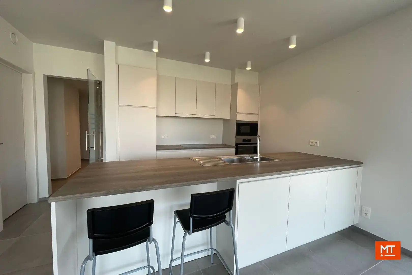 Appartement te huur met 2 slaapkamers te Langemark foto 3