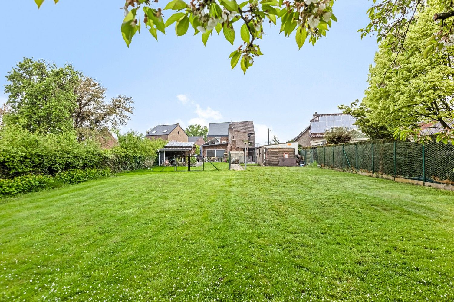 Halfopen woning met veel potentieel op een ruim perceel in Kotem/Maasmechelen foto 32