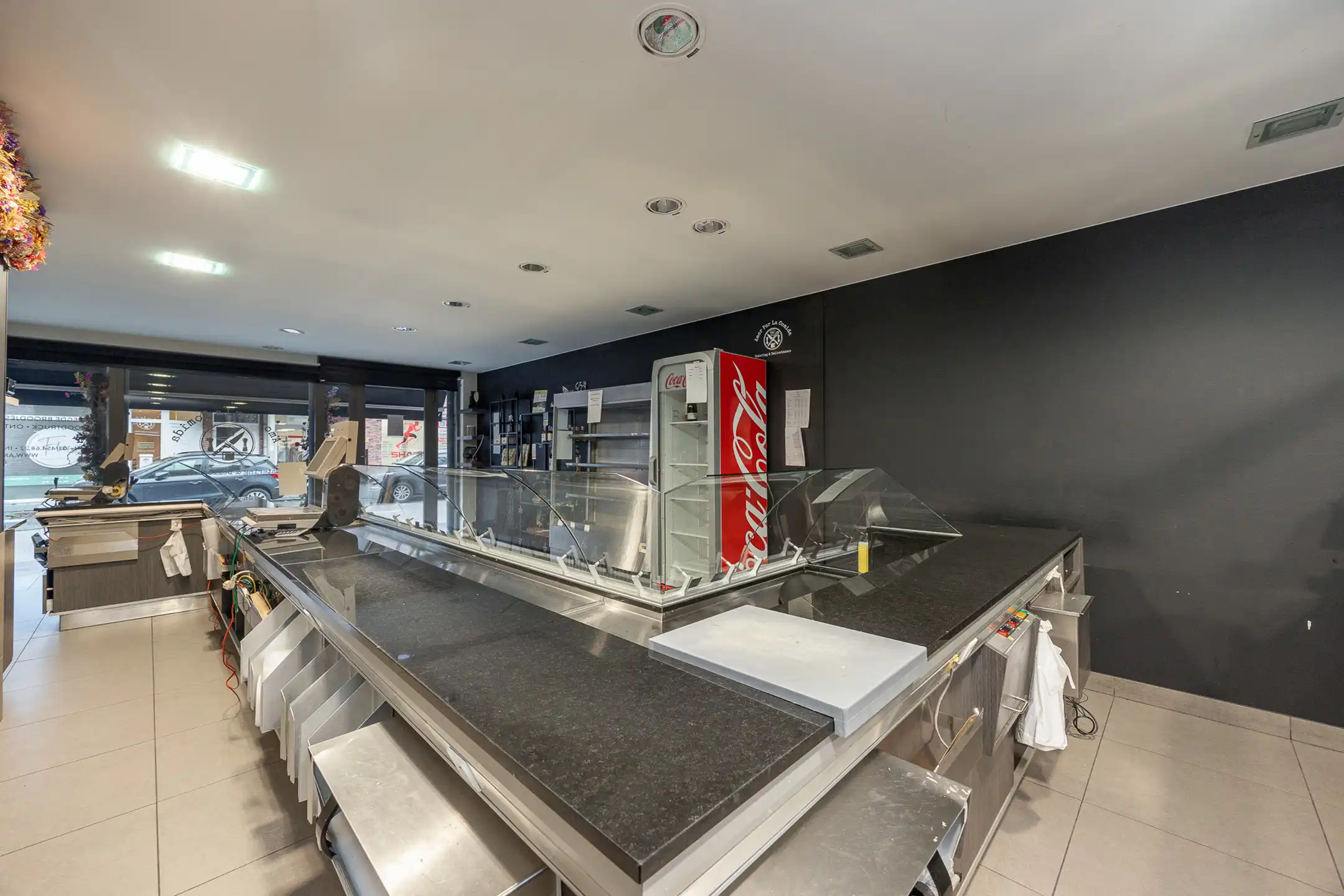 Modern handelsgelijkvloers in het centrum van Lint (115m²) foto 11