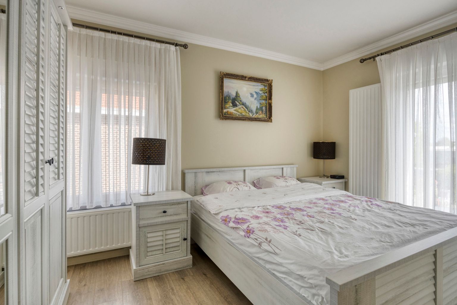 Ruime en gerenoveerde 3-gevelwoning met 4 slaapkamers foto 14