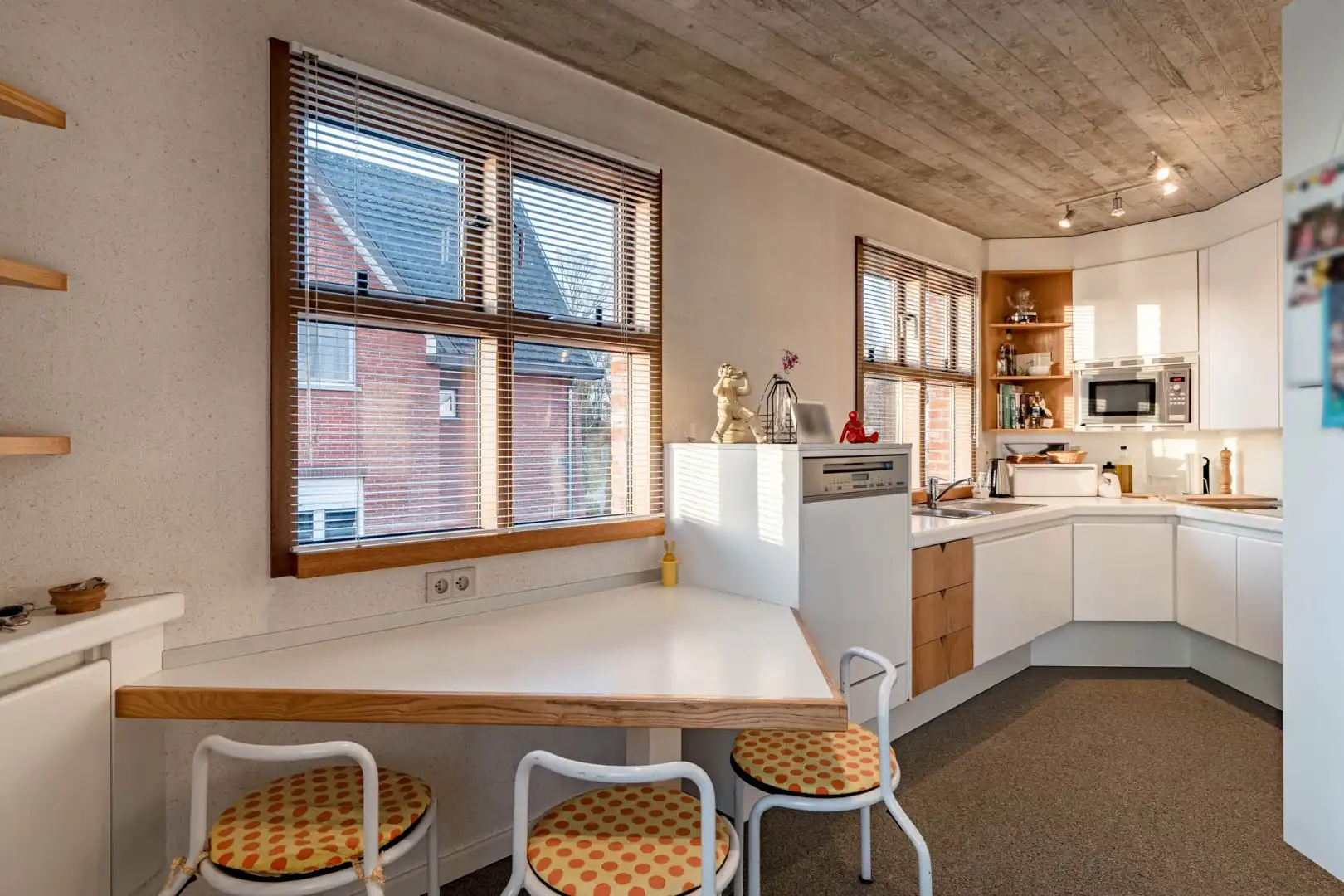 Gezinswoning met zuidgerichte tuin en garage, 5a 85ca foto 8