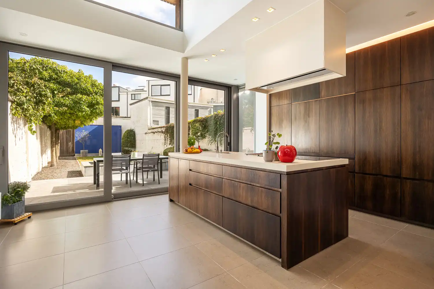 Majestueuze instapklare herenwoning (312m²) met prachtige tuin foto {{pictureIndex}}