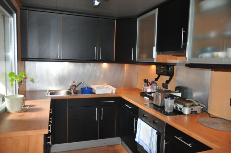 Charmante woning met 2 slaapkamers en ruime tuin. foto 4