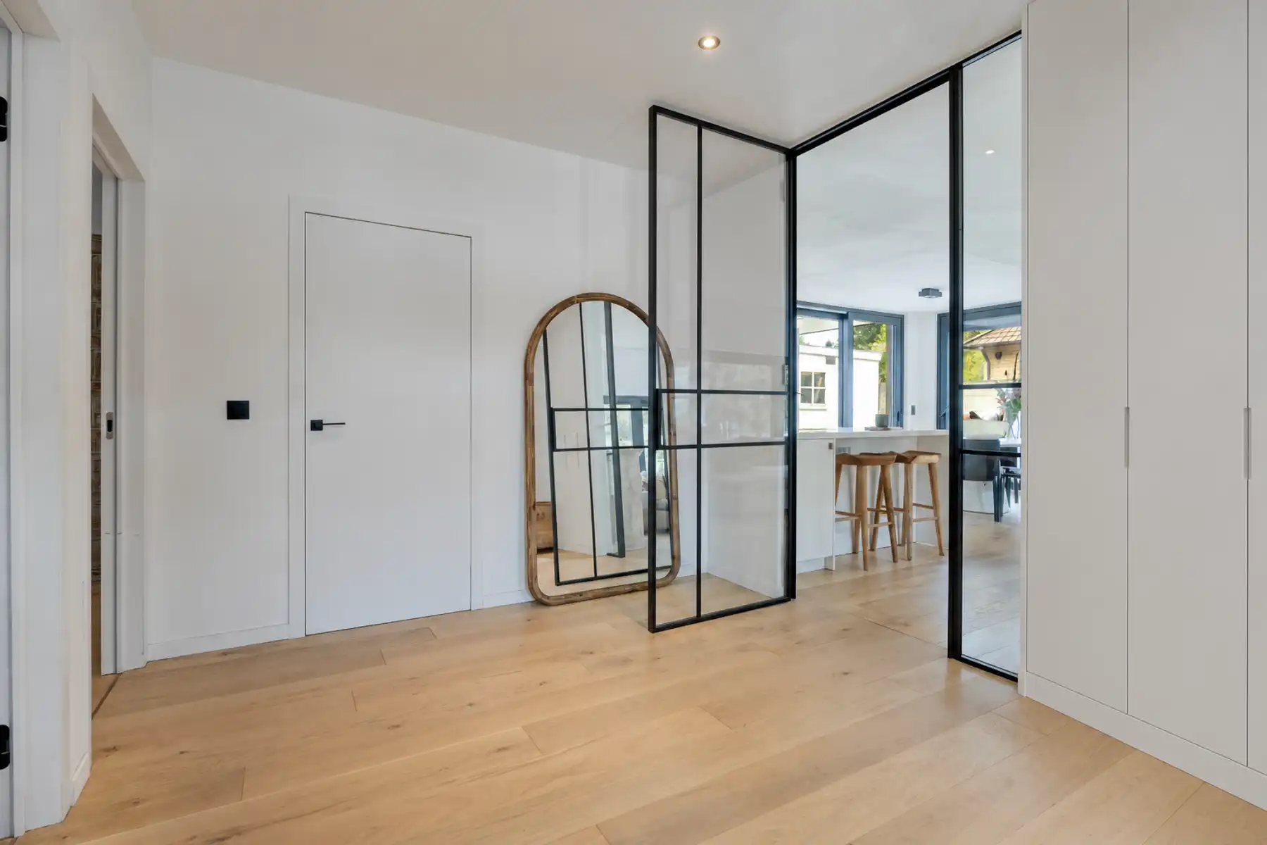 Prachtig gerenoveerde open bebouwing met tuin en bijgebouw foto 11