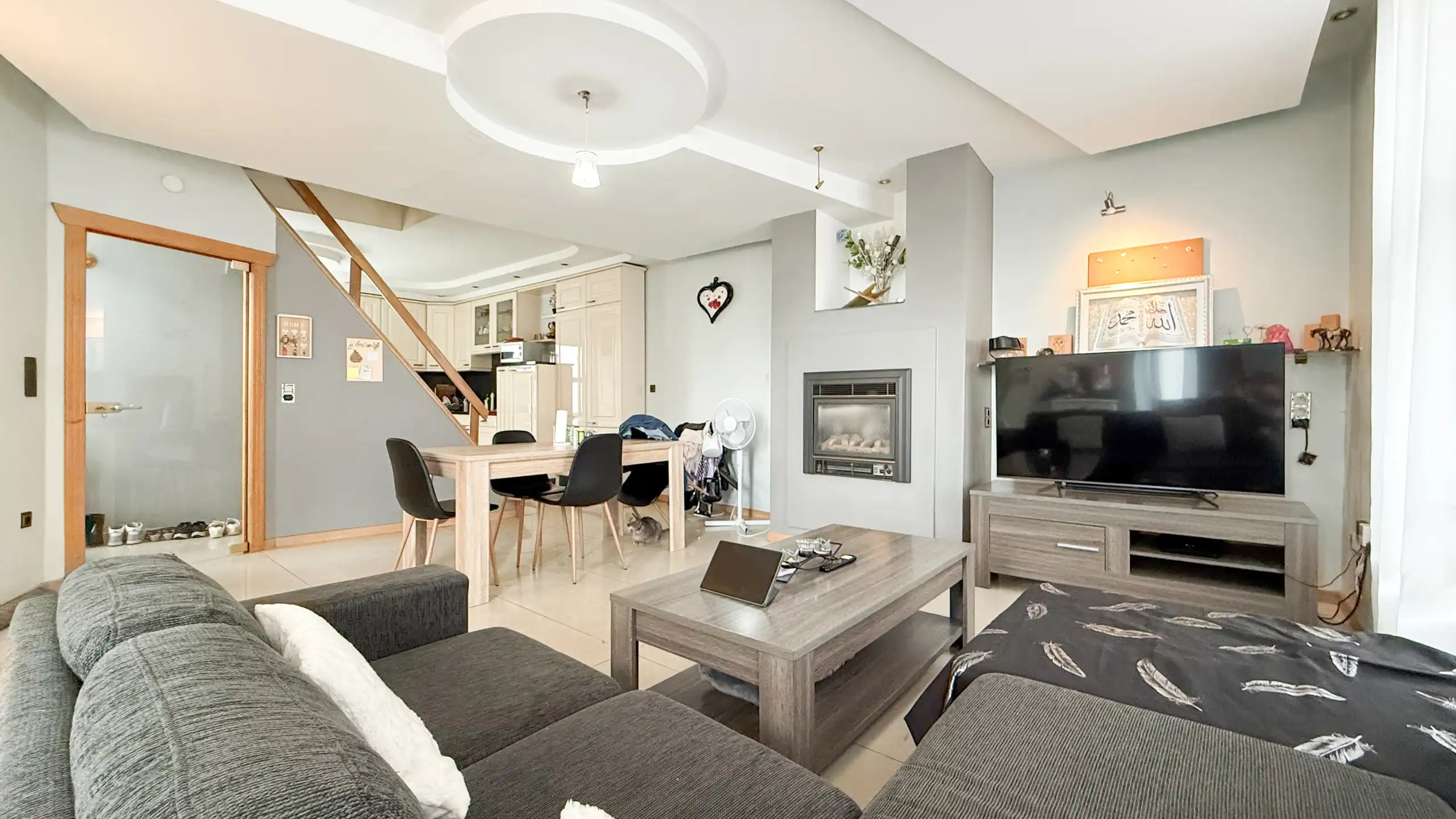 Topinvestering op toplocatie handelspand+dublexappartement! foto 17