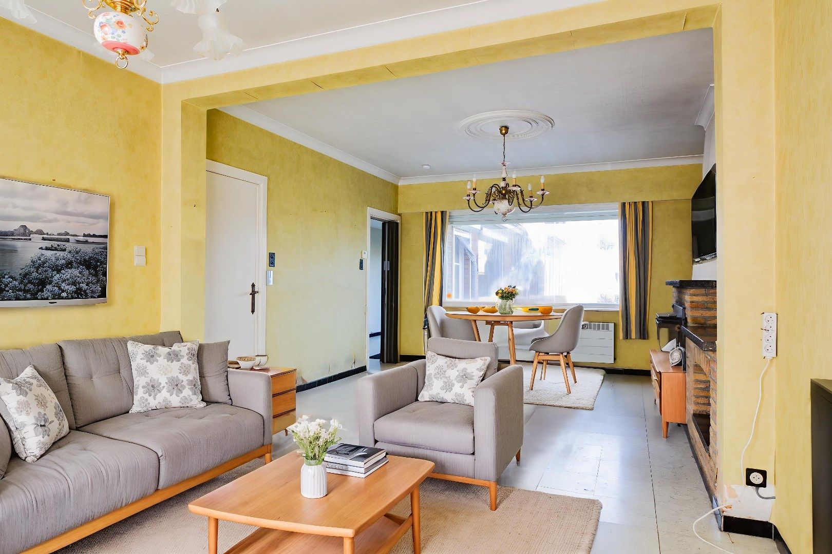 Ruime woning op rustige ligging in Eernegem foto 3