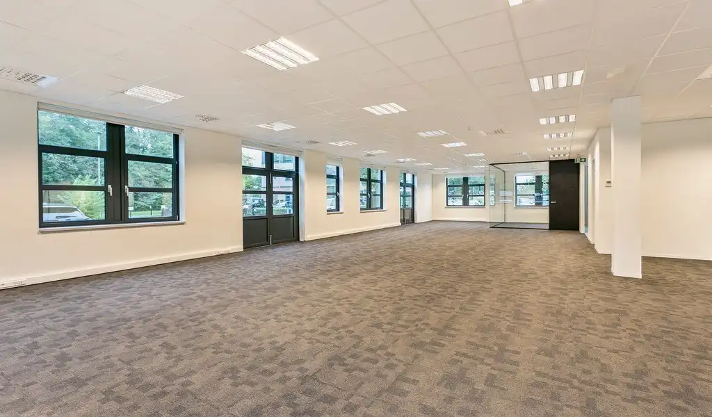 Instapklare kantoorruimte te huur in Businesspark E19 te Mechelen foto 3
