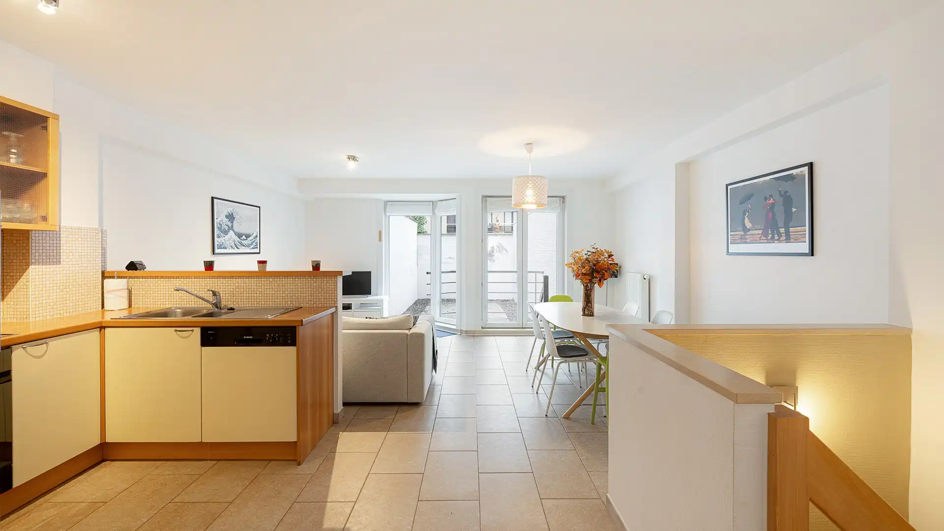 Appartement met drie slaapkamers en extra groot terras/tuin  foto 5