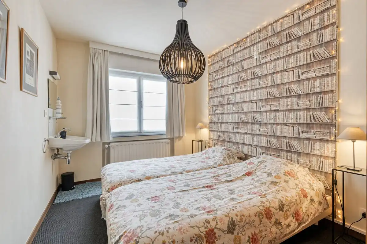 Ruim appartement met twee slaapkamers te koop in Koksijde! foto 8