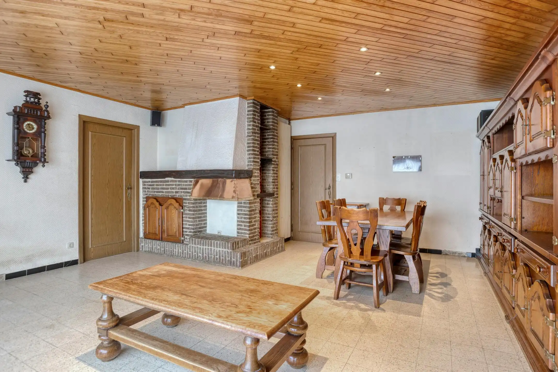 Gelijkvloers huis te koop met 3 slaapkamers, garage en tuin foto 6