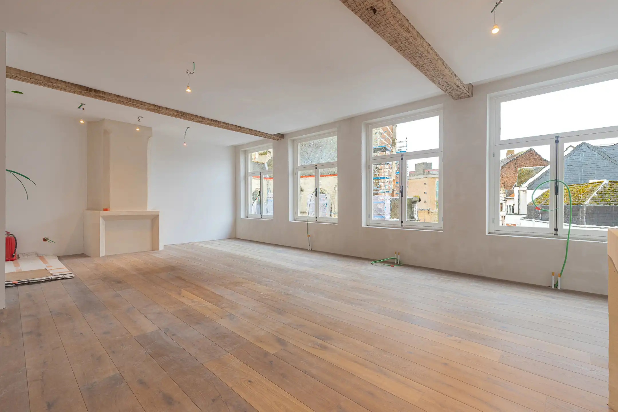 AALST – Uniek historisch handelspand met duplex appartement op absolute toplocatie foto 11