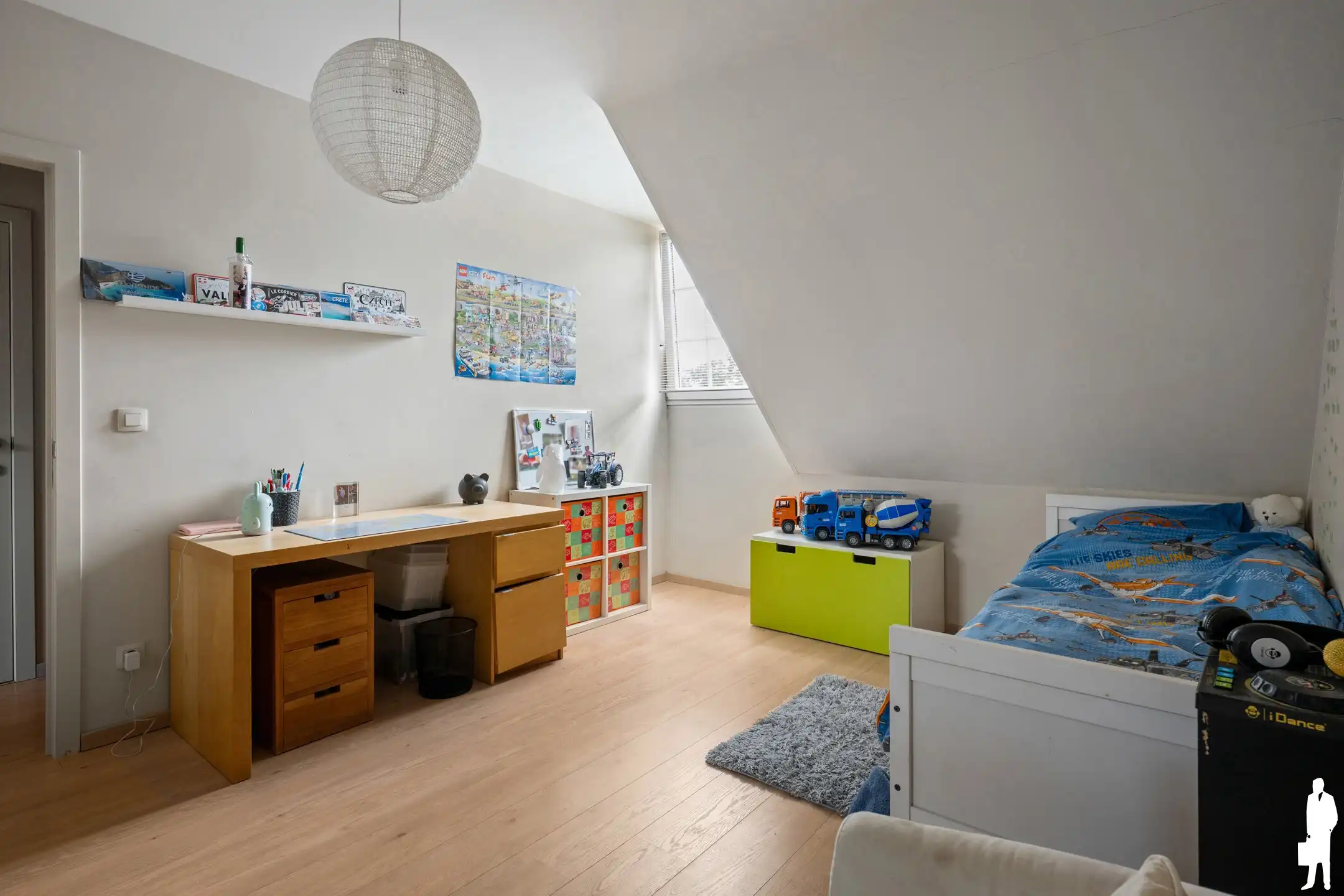 Ruime HOB met 4 slpk en prachtige tuin op toplocatie in Hove foto 25