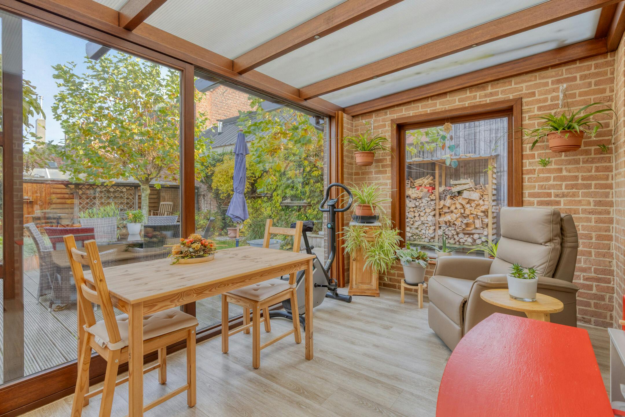 Instapklare woning met gezellige tuin te koop in Roeselare foto 8