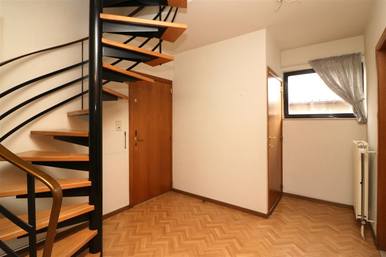 Centraal gelegen appartement met 3 slpk., garage en terras foto 16