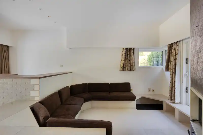 Villa met bewoonbare oppervlakte van 350m2 prachtig en rustig gelegen op perceel van 18a14 nabij het centrum van Bonheiden. foto 17