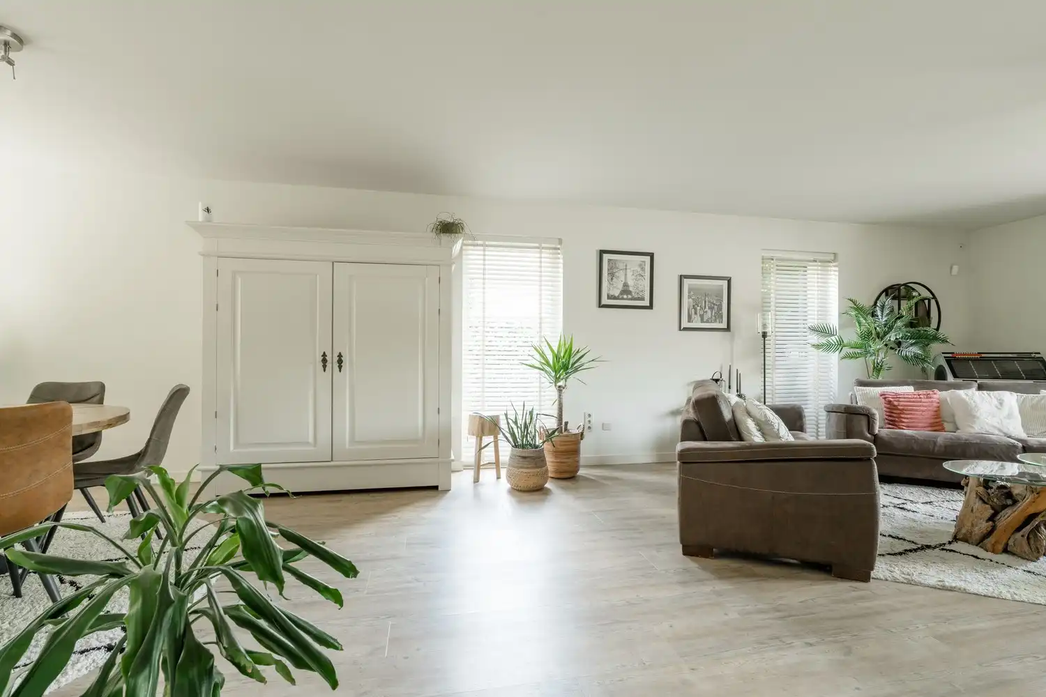 Prachtige woning te koop aan de Marsestraat, Bocholt -met zeer ruime, garage en parkeermogelijkheden in een serene omgeving! foto 7