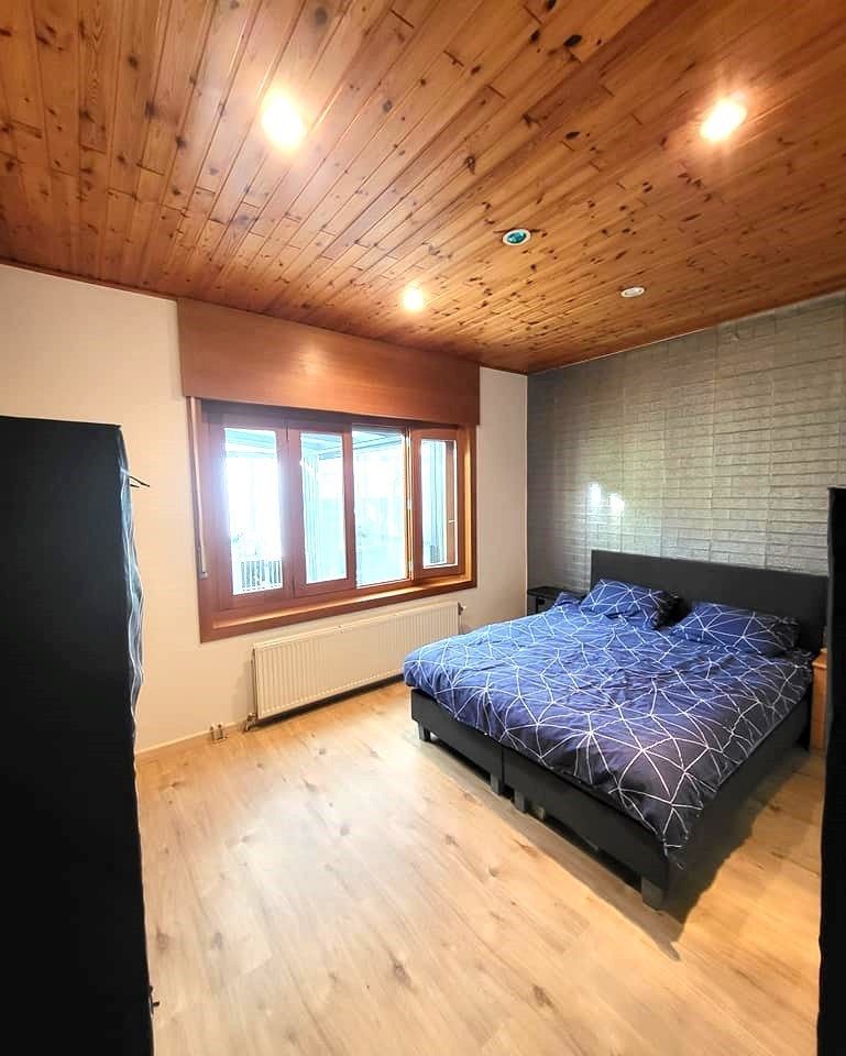 Gerenoveerde bungalow in Eppegem. foto 16