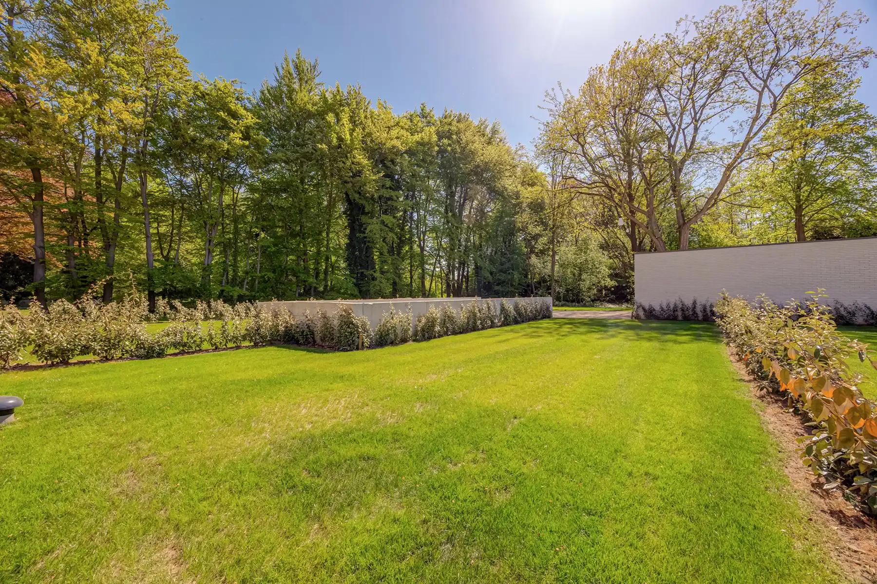 Prestigieus nieuwbouwappartement met ruime tuin en terras. foto 14