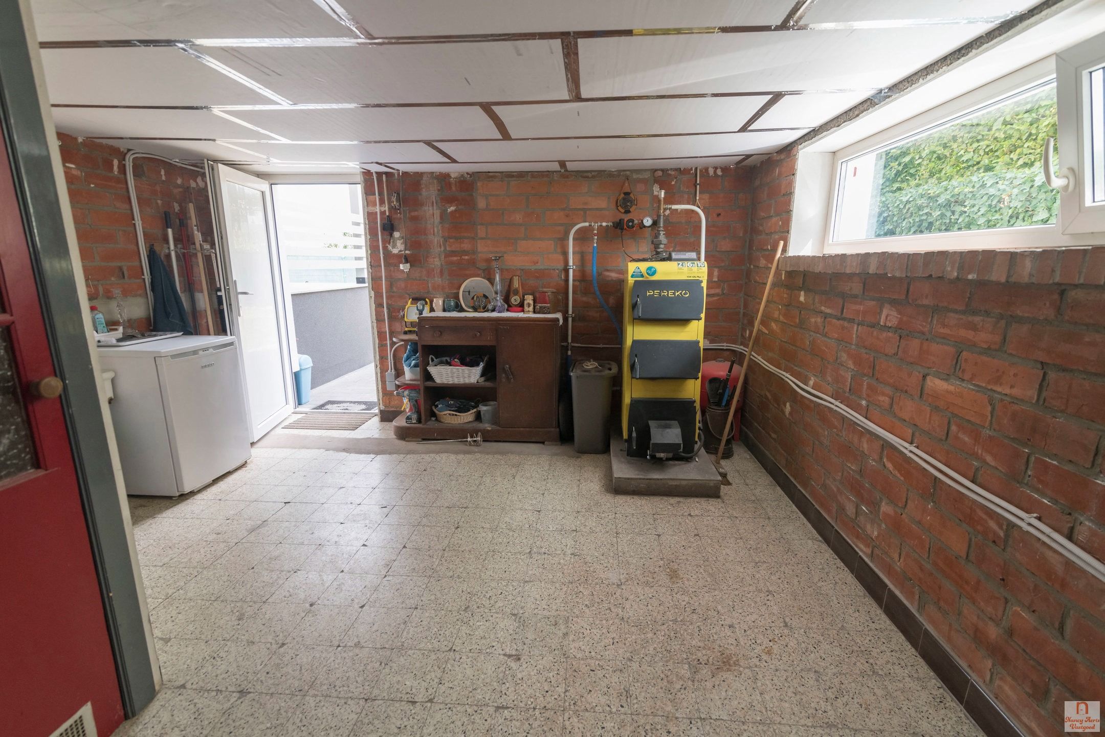 Grondig gerenoveerde splitlevelwoning in een rustige straat foto 54