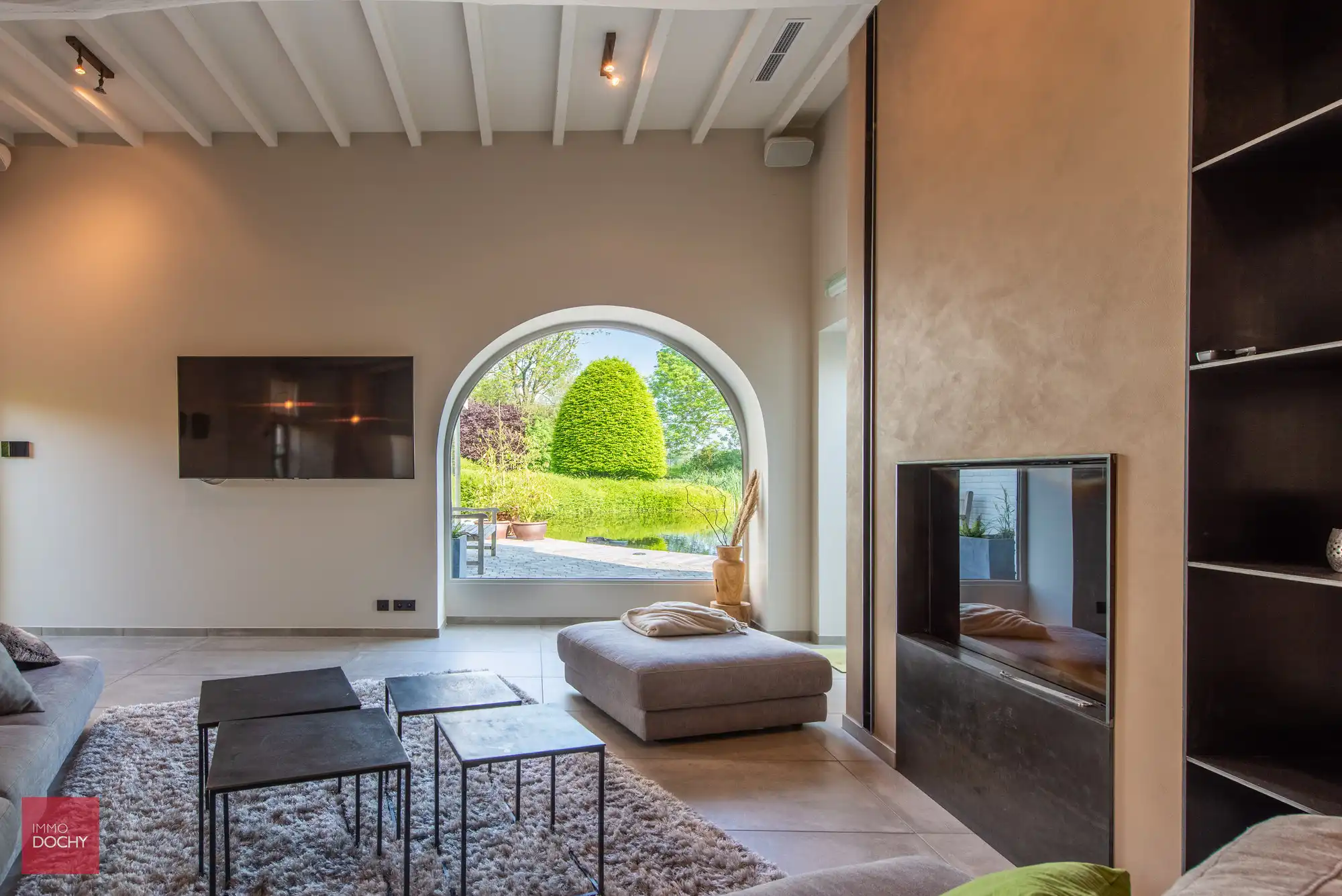 Zeer rustig gelegen vierkantshoeve met vergunde volumes foto 9