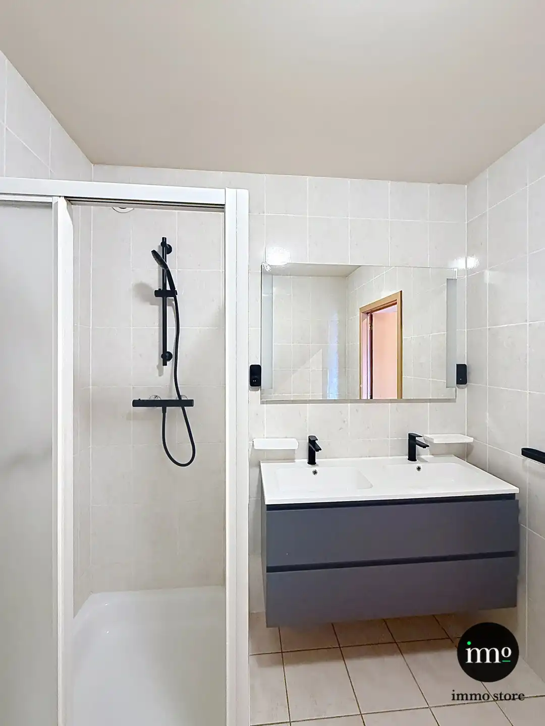 Appartement in Hartje Halle Met 2 slaapkamers en 2 terrassen! foto 8