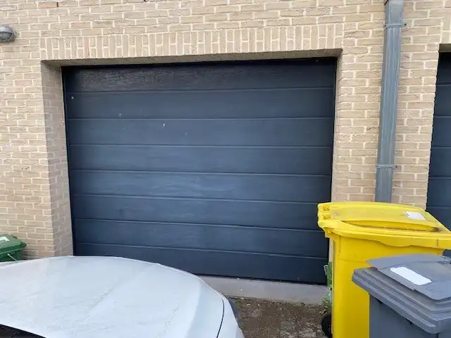 TE HUUR | Instapklaar 2-slaapkamerappartement met ruim terras en garage. foto 25