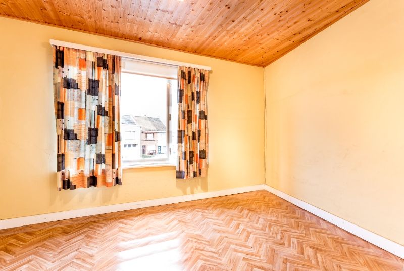 Te renoveren woning GB op 251m² grondoppervlak foto 8