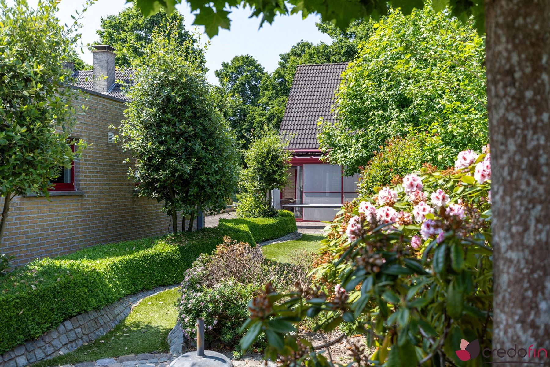 Goed gelegen gezinswoning met 3 slaapkamers en ruime garage foto 19