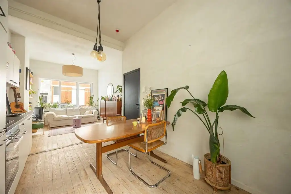 Gelijkvloers app in Boho met terrasje foto 11
